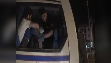 Bursa'da akılalmaz kaza! TIR servis aracını biçti!