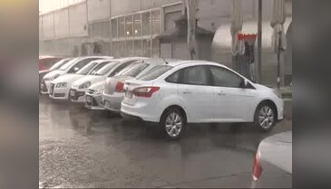 İstanbul'u kara bulutlar sardı sağanak yağmur başladı - 1