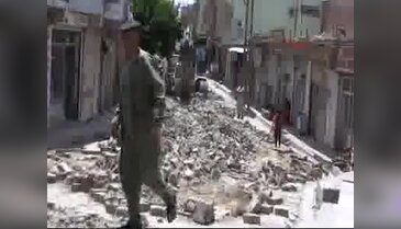 Derik'te parke taşlar söküldü, yollar asfaltlandı