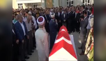 Şehit polis son yolculuğuna uğurlandı