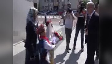 Manisa'nın yeni Valisi Güvencer görevine başladı