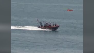 Sarıyer'de kayalıklardan düşen genci kurtarma çalışması