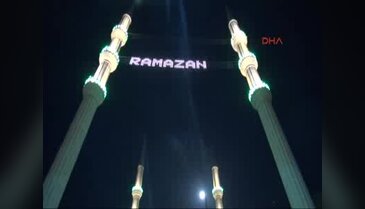 Kalkınma Bakanı Elvan, esnafı ziyaret etti