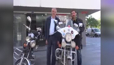 Motosikletiyle Türkiye turuna çıkıp, engellilere destek oluyor