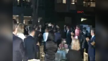 Cumhurbaşkanı, sanatçı ve sporcularla iftar sofrasında bir araya geldi - 1