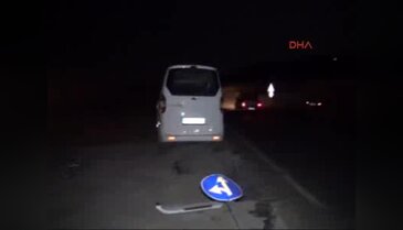 Adıyaman'da otomobil ile hafif ticari araç çarpıştı: 4 yaralı