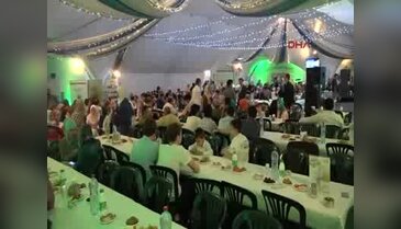 Moskova'da iftar cadırında Türk gecesi