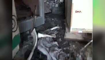 Van'da el yapımı patlayıcının atıldığı anaokulu tamamen yandı