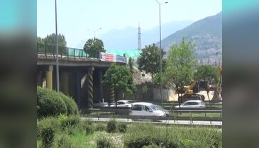 Bursa Mudanya'da köprülü kavşak inşaatı