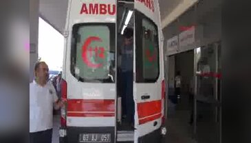 Şanlıurfa'da kamyon- otomobil çarpıştı:1 ölü, 6 yaralı