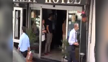 Aynı otel odasında kaldığı kadını bıcaklayıp intihara kalkıştı