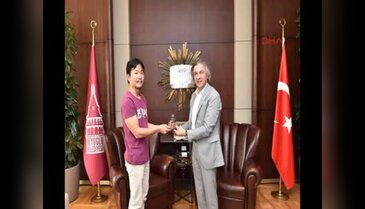 İstanbul Beyoğlu Belediye Başkanı Demircan: Koreli plakçıyla buluştu