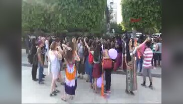 Çilem'in tahliye kararı Adana'da sevinçle karşılandı