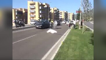 Yolun karşısına geçmek isterken canından oldu