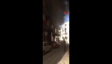 Denizli'de mahalleliyi korkutan yangın