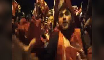 Fransa'daki Türk taraftarlar galibiyeti coşkuyla kutladı