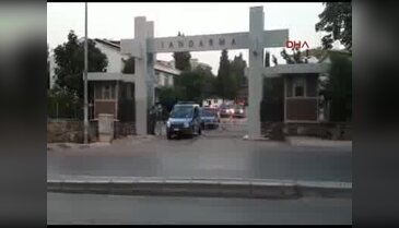 İzmir'de jandarmadan insan tacirlerine darbe