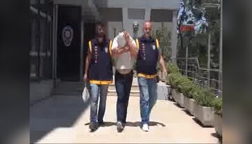 Bursa'da Kuyumcu toptancısını soyan hırsızı motosikleti yakalattı