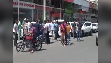 Şanlıurfa'da sulama kanalında kaybolan çocuk için eylem yaptılar