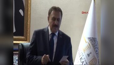 Bakan Eroğlu: Rumlar papazlardan izin alırlarsa gidip yangını söndüreceğiz