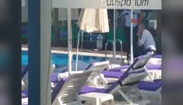 İtalyan iş adamı herkesin önünde can verdi