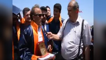 48 yaşında üniversiteden birincilikle mezun oldu