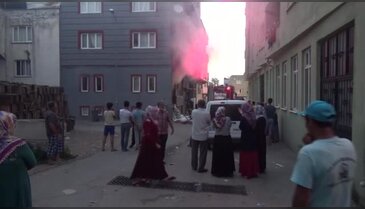 Bursa'da ekmek teknesi yanan genç çıplak ayakla dükkana koştu ancak...