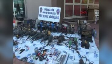Nevşehir'de polisten kaçmaya çalışan hırsızlar kaza yaptı