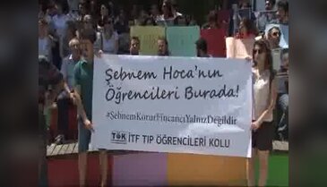 Sağlıkçılardan Şebnem Hoca yalnız değildir eylemi
