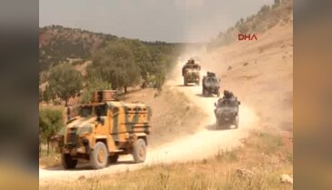 Diyarbakır'da uyuşturucu tarlalarına düzenlenen operasyonlardan görüntü