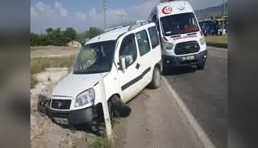 Hafif ticari araç TIR ile çarpıştı 4 yaralı