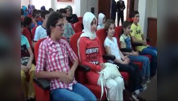 Sivas'ta yuva ve yurtlarda kalan başarılı öğrenciler ödüllendirildi