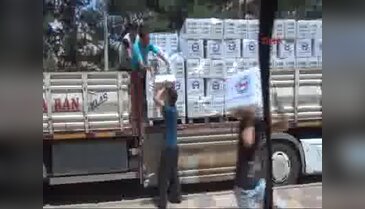 Gaziantep Memur-Sen'den bin aileye gıda yardımı