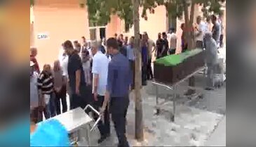 Apartmanın bodrum katında cesedi bulunan 9 yaşındaki İdil, toprağa verildi
