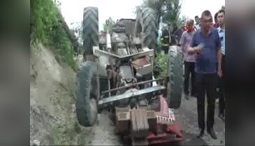 Karabük'te traktörle şarampole yuvarlanan belediye işçisi öldü