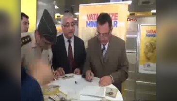 Bursa'da güvenlik güçlerine kartpostal gönderdiler
