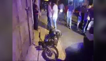 Motosiklet elektrik direğe çarptı: 1 ölü 1 ağır yaralı