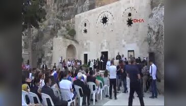 Hatay'da hacı olan Hıristiyanlar, İstanbul'da ölenler için dua etti