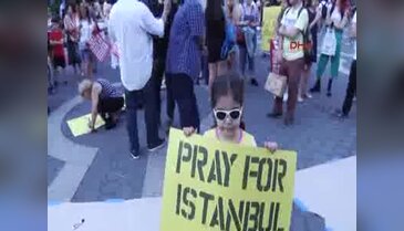New York'tan İstanbul'a anlamlı mesaj :Yalnız değilsin!