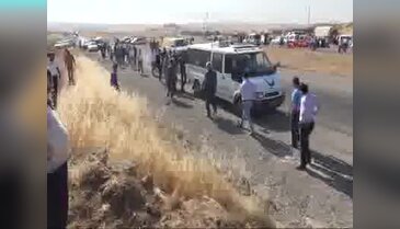Özgül İde gözyaşları arasında Kürtçe ağıtlarla toprağa verildi