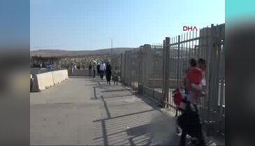 Suriyeliler bayramlaşmaya gidiyor