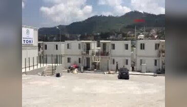 Çadır kentten konteyner kente taşınıyorlar