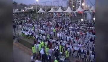 Demirtaş: Erdoğan, Başbakan'ı taşeron işçi gibi kapı önüne koydu