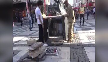 'Heykel adamların' teröre karşı duruşu