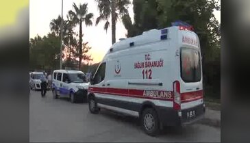 Adana'da nehir kenarında kendini ağaca astı