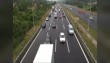 Bolu Tem Otoyolu'nda bayram tatili yoğunluğu