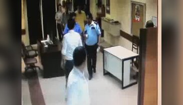 Kavga eden başhekim ve yardımcısı hakkında idari soruşturma başlatıldı