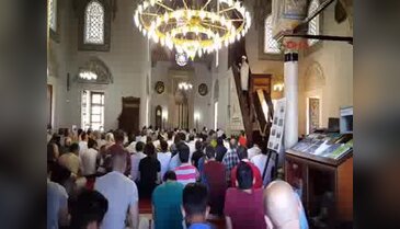 İstanbul'daki terör saldırısında hayatını kaybedenler için Kosova'da dua