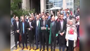 BBP'liler Ankara Adliyesi önüne siyah çelenk bıraktı