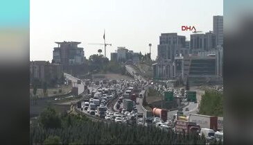 İstanbul'da trafik yoğunluğu - 1